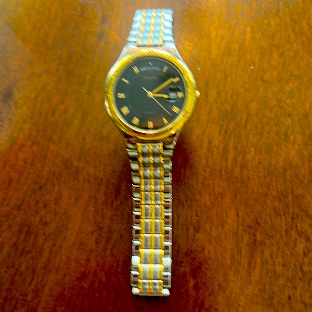 Pulsar quartz day/date watch. Excellent condition.